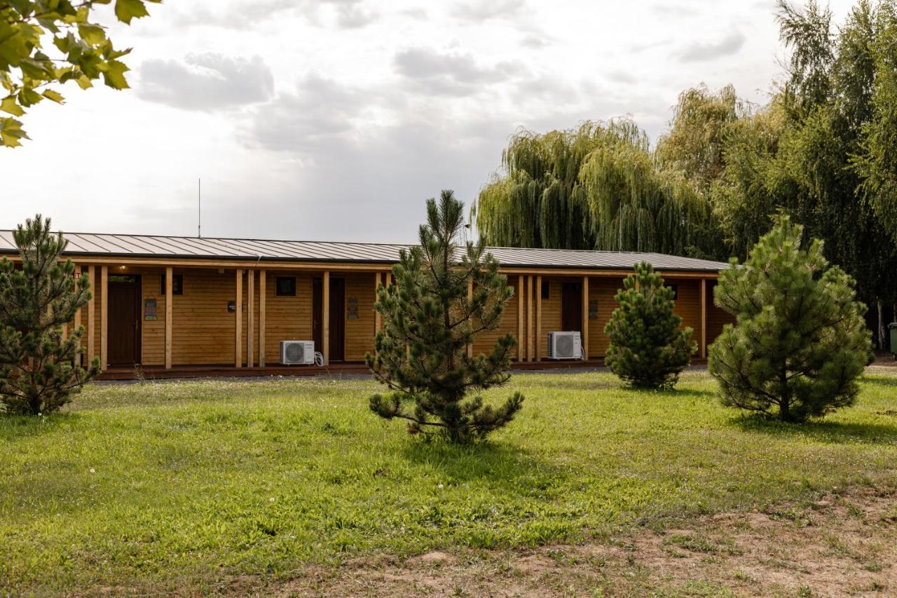 Halfarock Vizi-Erdei Apartmanhaz Levelek Exterior photo